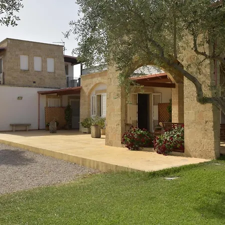 Tenuta Calitre Bed & Breakfast *