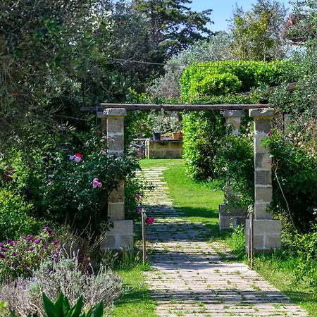 Tenuta Calitre Bed & Breakfast